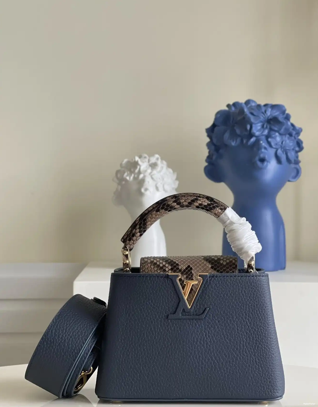 CAPUCINES VUITTON MINI LOUIS 0607